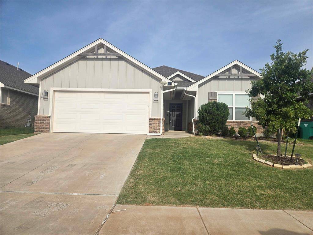 9221 Anaum LN, Yukon, OK 73099