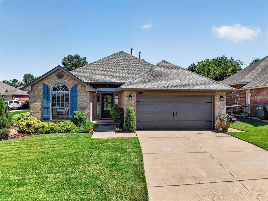 300 Crossland CT, Edmond, OK 73003