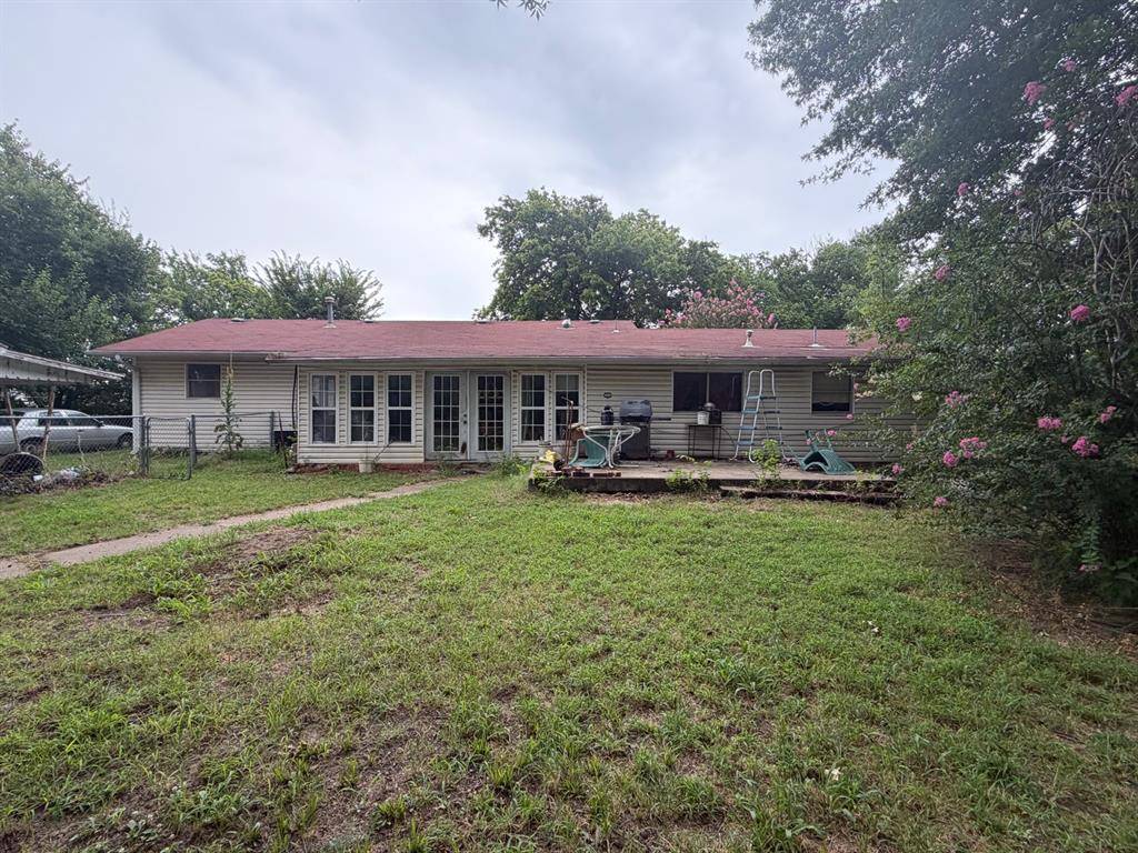 106 S 4th AVE, Stroud, OK 74079