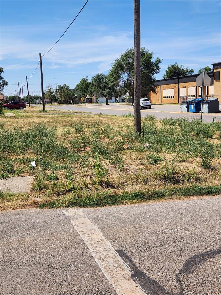 320 N Jackson ST, Altus, OK 73521