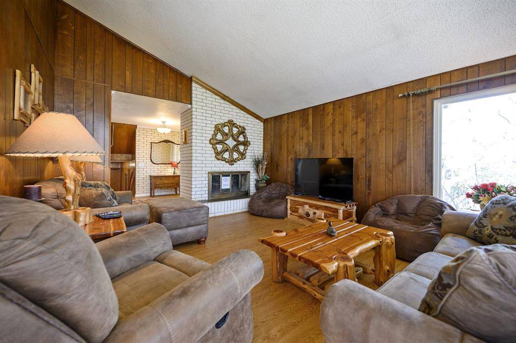 334 Shrouder RD, Broken Bow, OK 74728