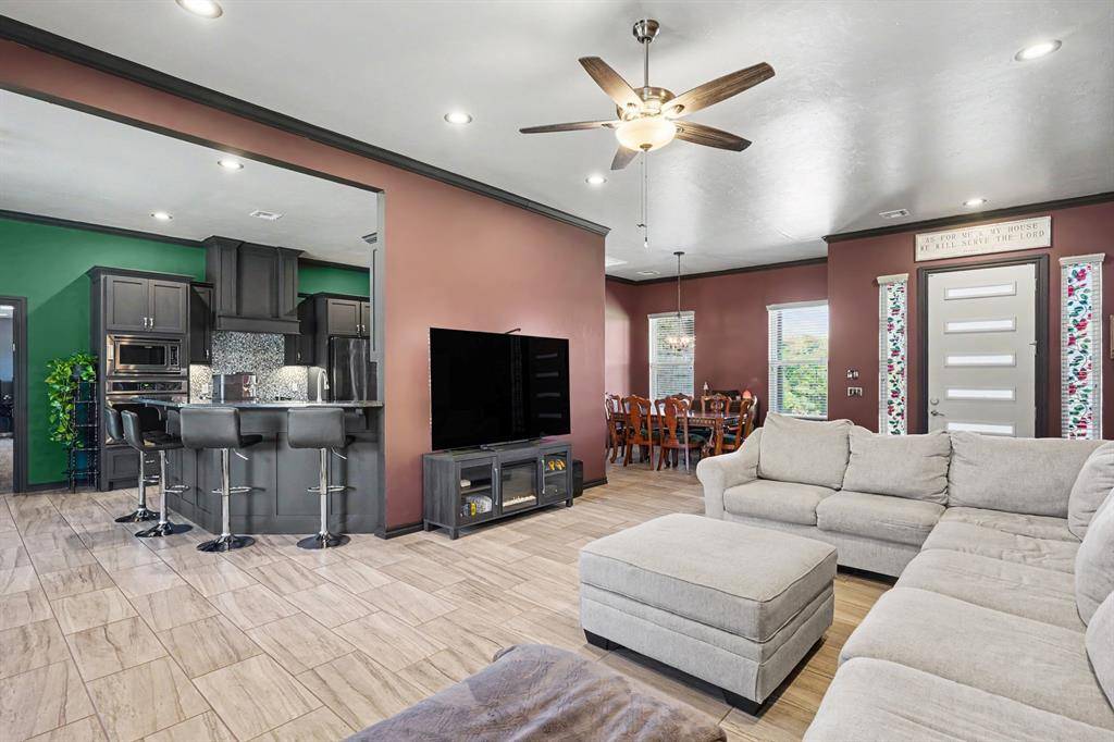 2154 County Street 2979, Blanchard, OK 73010