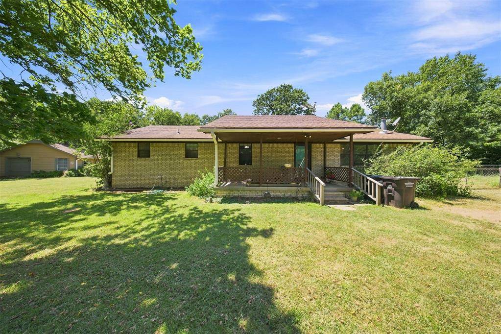 662 S Range RD, Mcloud, OK 74851
