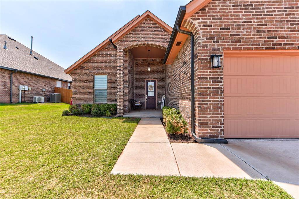 9324 SW 40th ST, Oklahoma City, OK 73179