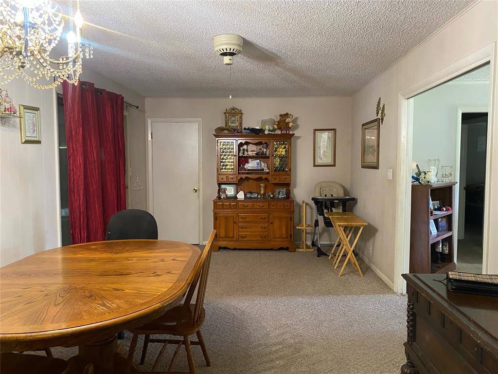 912 S Thompson AVE, Cushing, OK 74023