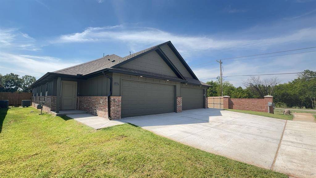 11517 University DR, Oklahoma City, OK 73114