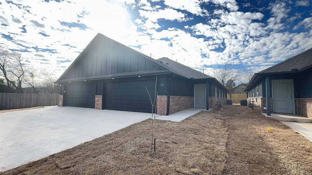 1102 NW 113TH ST, Oklahoma City, OK 73114