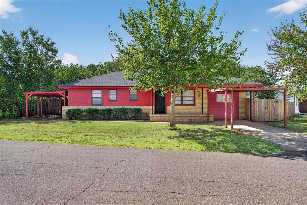 186 Helen Hocker ST, Elk City, OK 73644