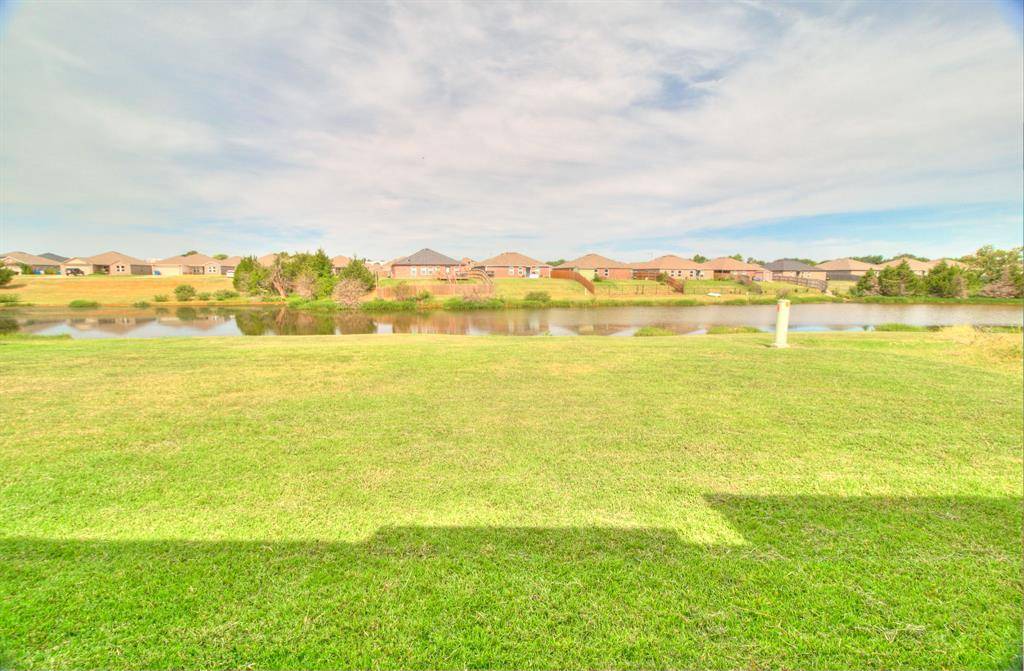 309 Foxtrot TER, Newcastle, OK 73065