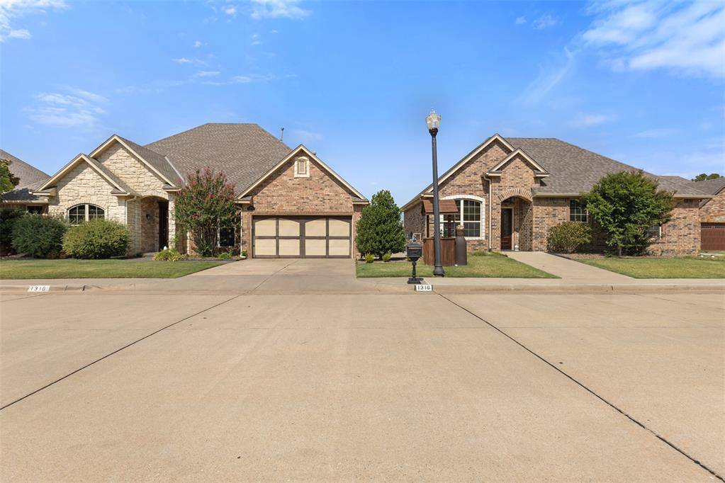 1316 Katelyn CT, Yukon, OK 73099