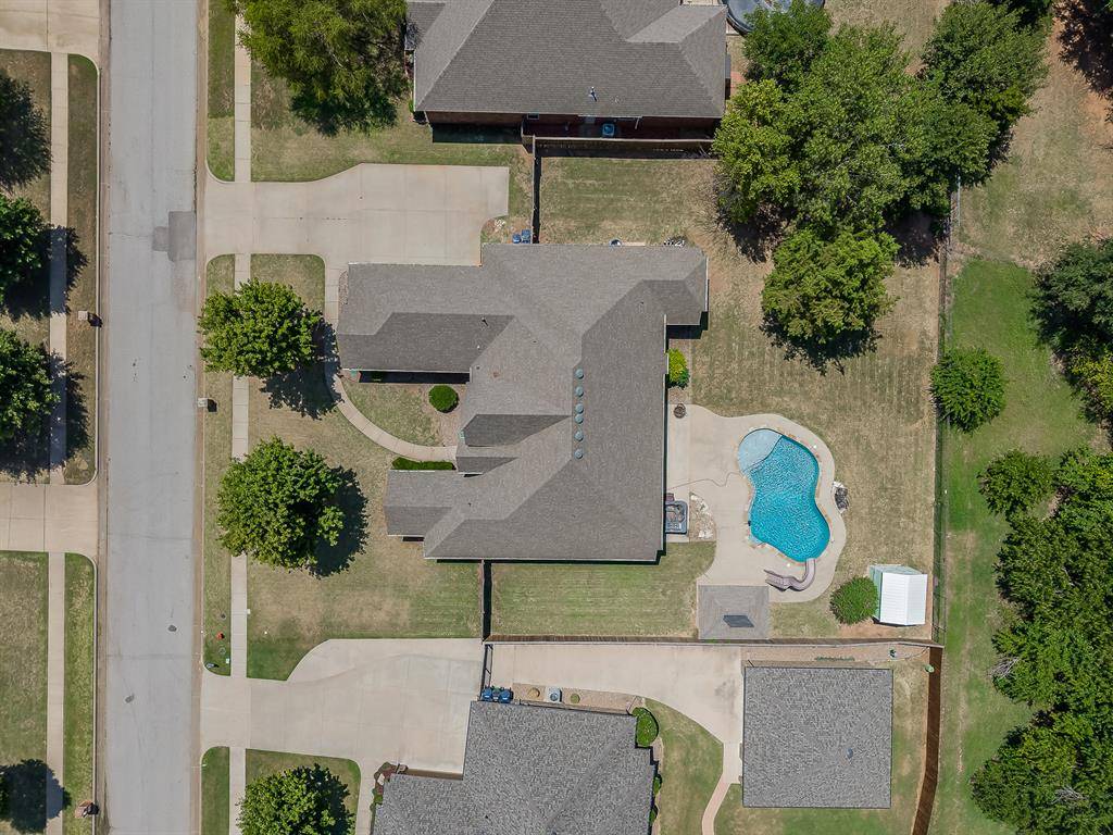 6313 Whispering Grove DR, Oklahoma City, OK 73169