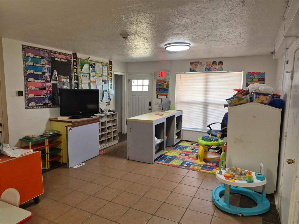 617 NW 88th ST, Oklahoma City, OK 73114