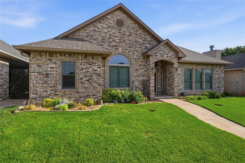 305 Tierra Rica CIR, Altus, OK 73521