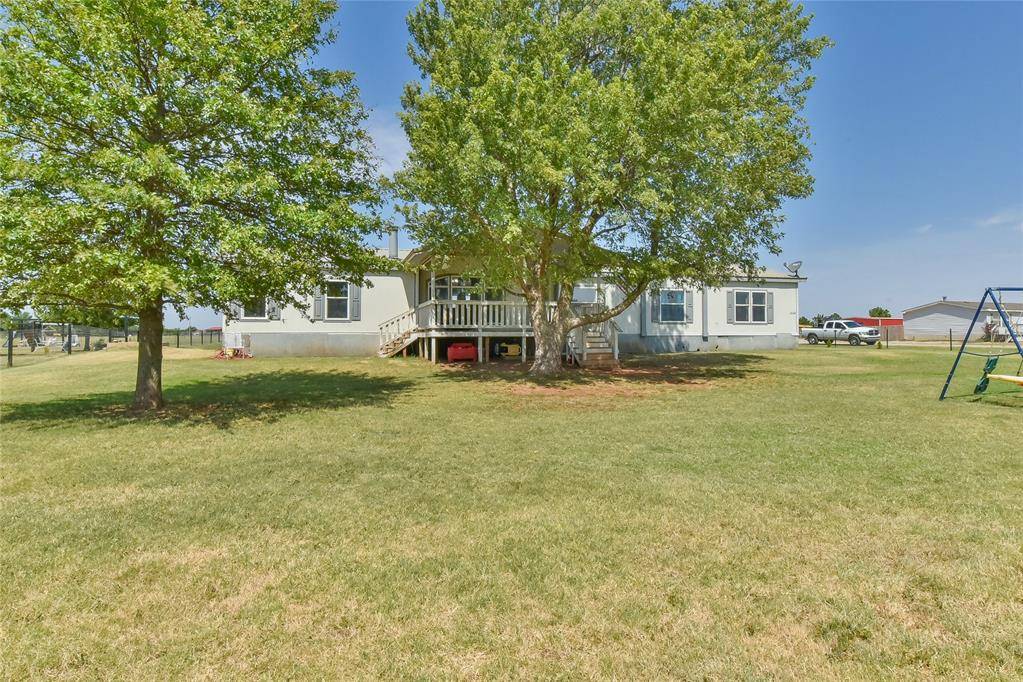 16204 Sunflower DR, Yukon, OK 73099