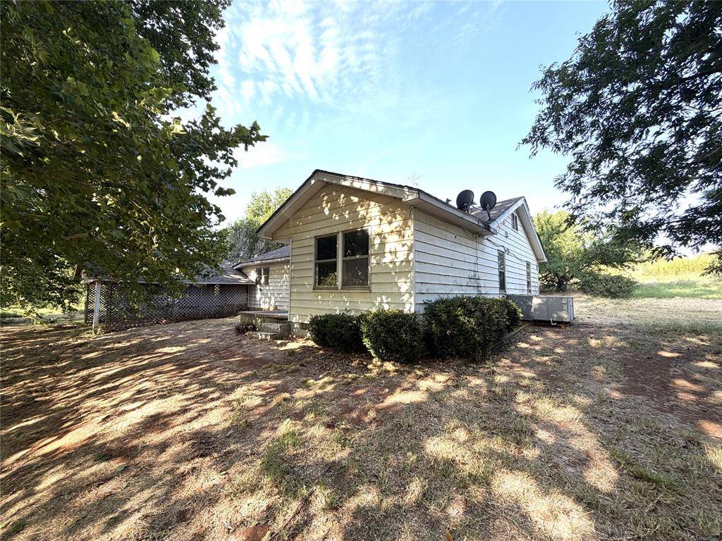 531 County Road 1390 RD, Chickasha, OK 73018