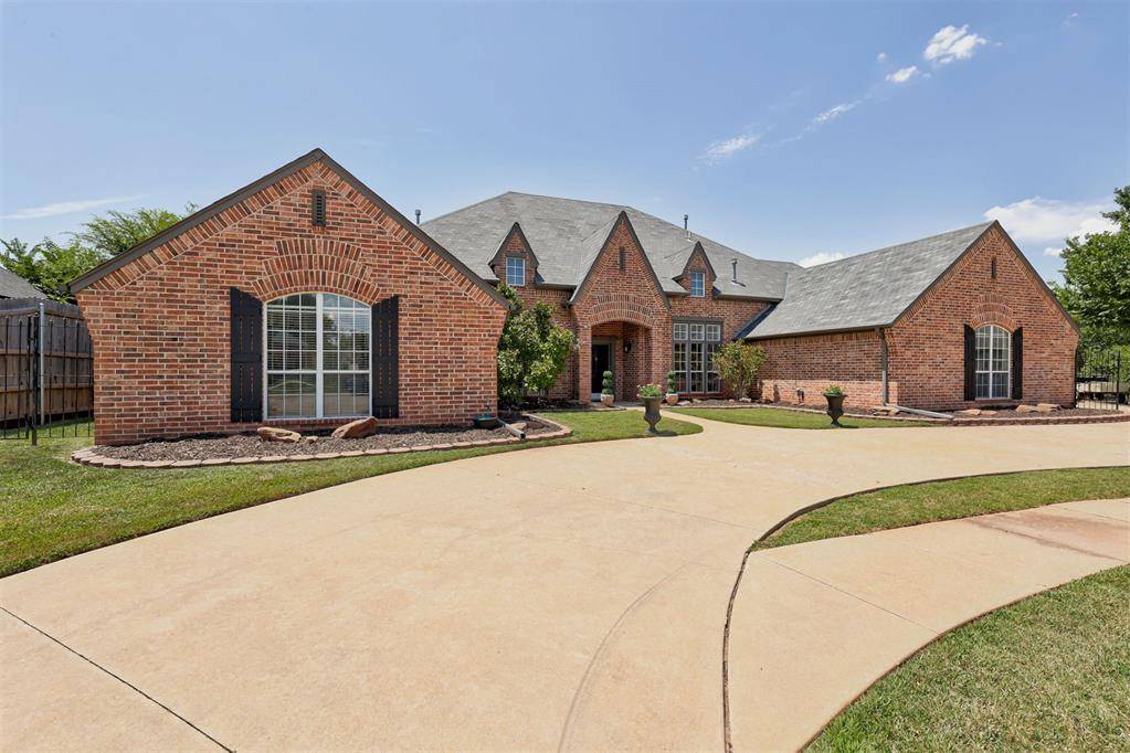 808 NW 153rd TER, Edmond, OK 73013