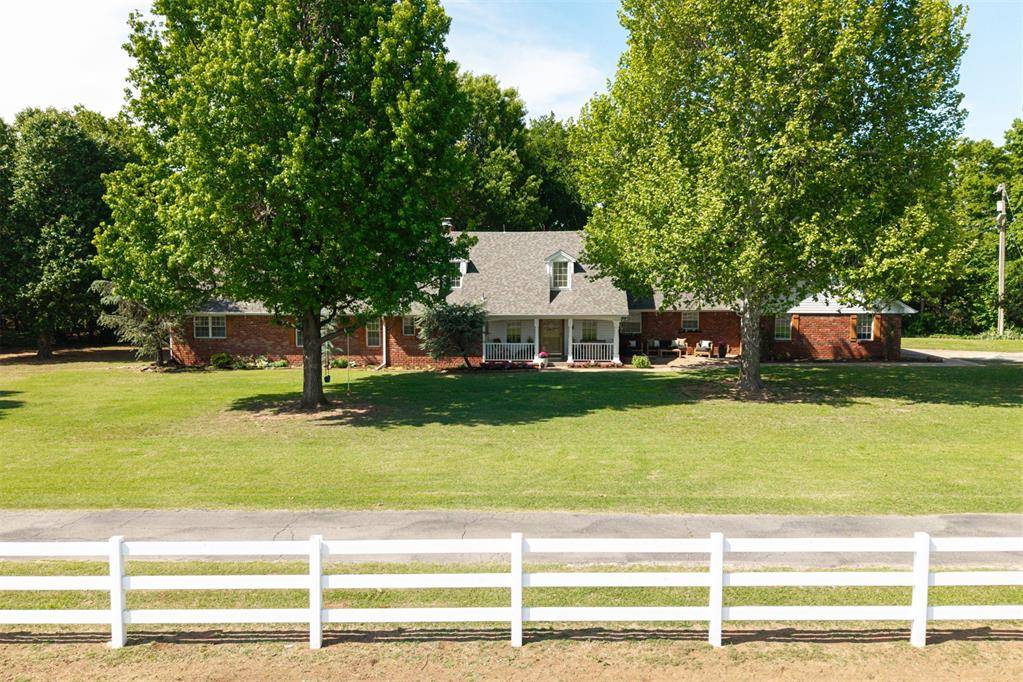 11250 Greenwood DR, Piedmont, OK 73078