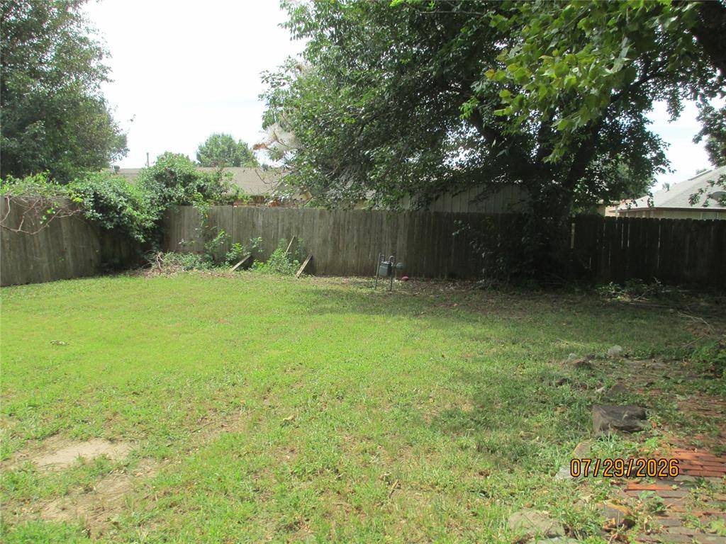 1052 NW 7th PL, Oklahoma City, OK 73160