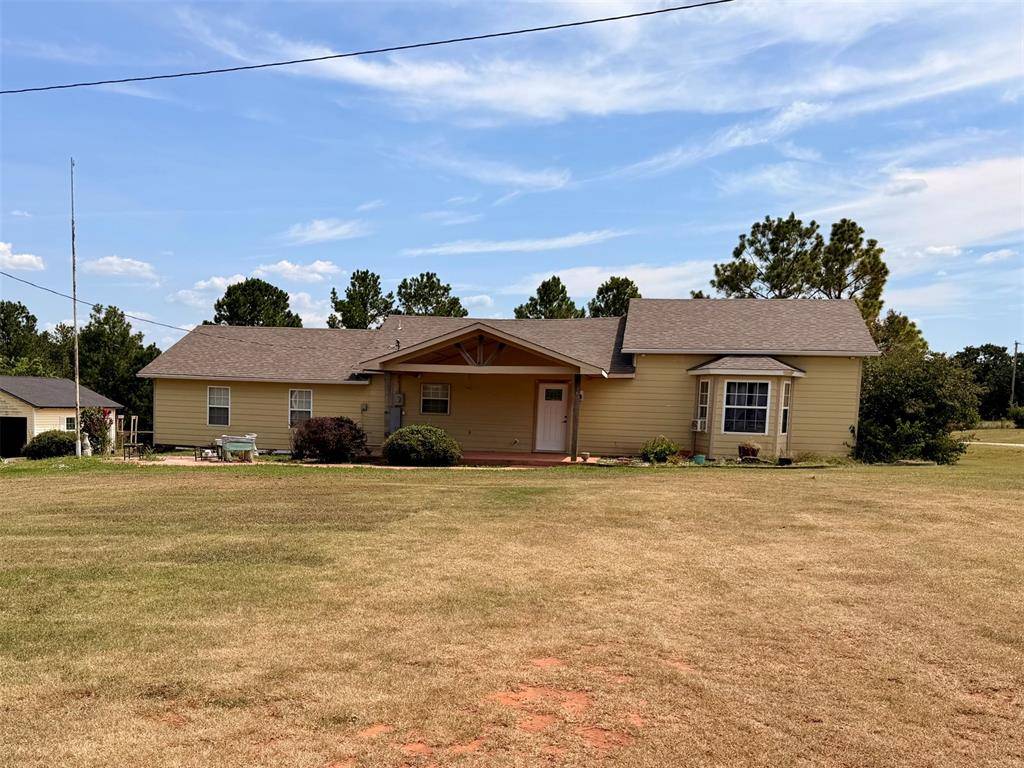 35763 Leo RD, Asher, OK 74826