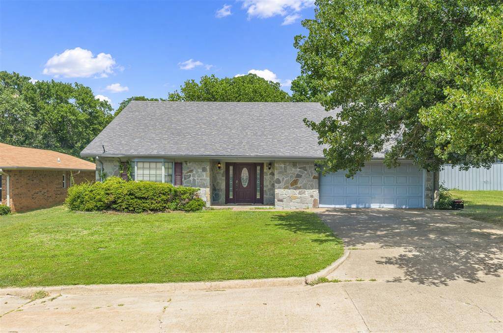 75 Cherry ST, Healdton, OK 73438