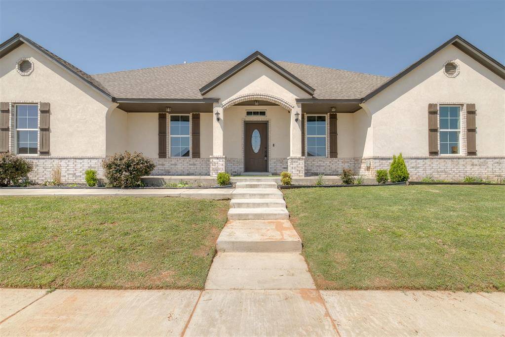 2313 E Kellan Court TER, Mustang, OK 73064
