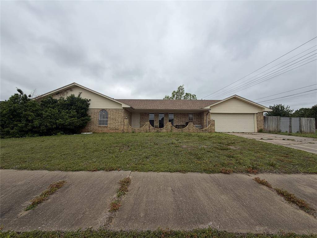 1419 Meadowbrook LN, Prague, OK 74864