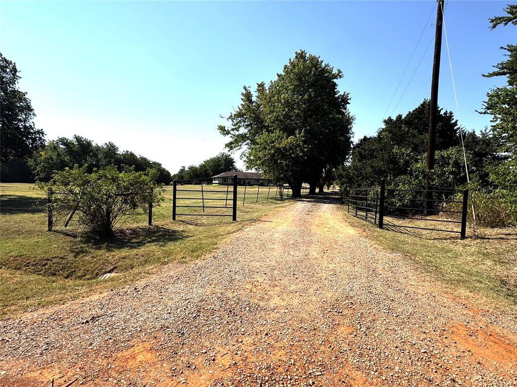16627 W Forrest Hills RD, Cashion, OK 73016