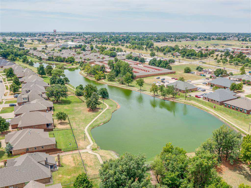 301 E Mobile TER, Mustang, OK 73064