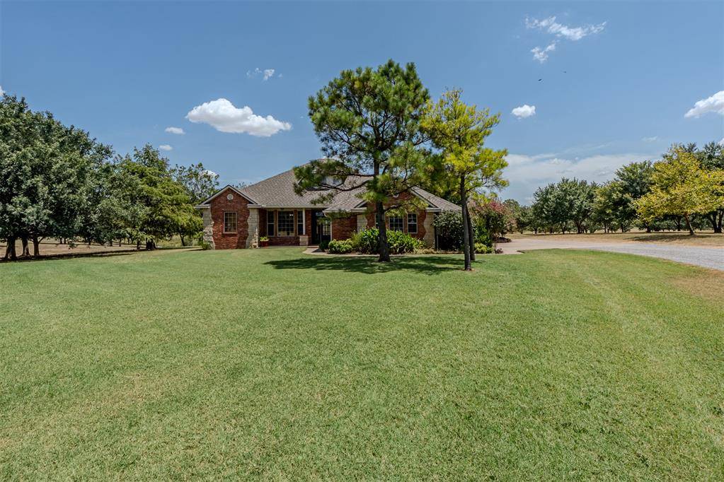 13410 Silver Ridge RD, Yukon, OK 73099