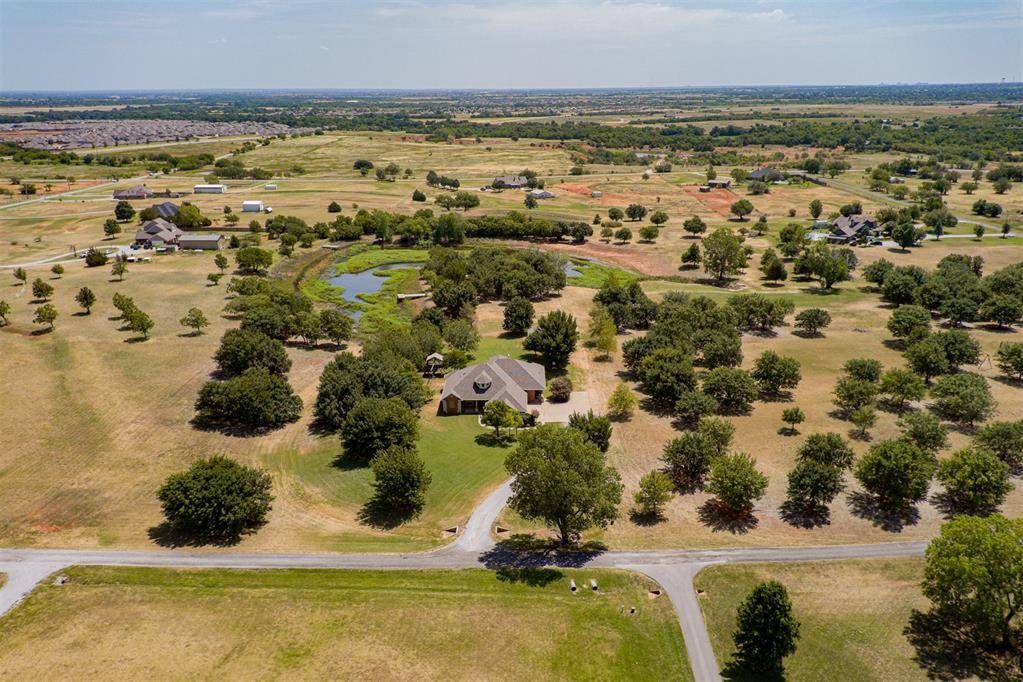 13410 Silver Ridge RD, Yukon, OK 73099
