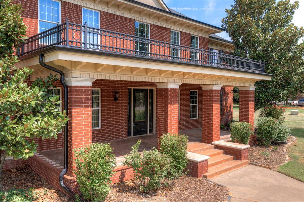 110 Bramble Bush LN, Crescent, OK 73028