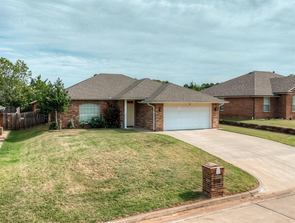 2244 Gray Dove DR, Shawnee, OK 74804