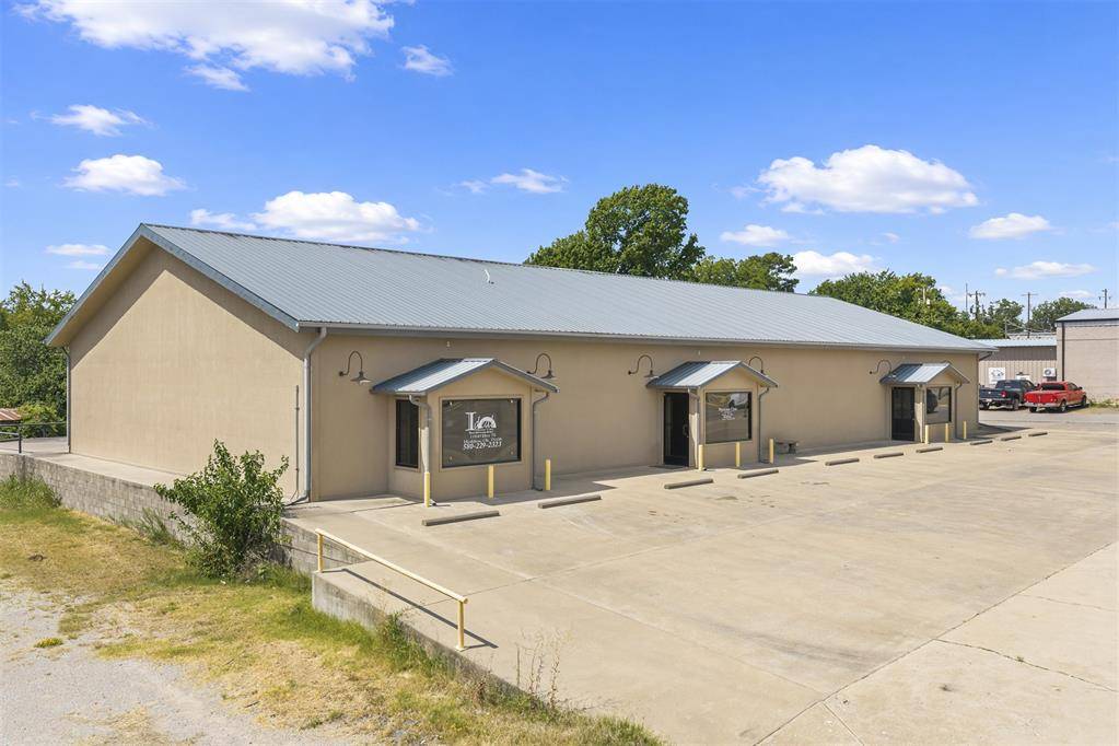 11053 Highway 76 HWY, Healdton, OK 73438