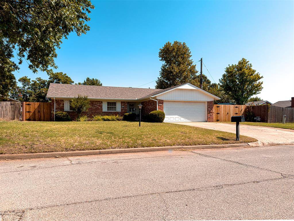 141 Sheridan PL, Chickasha, OK 73018