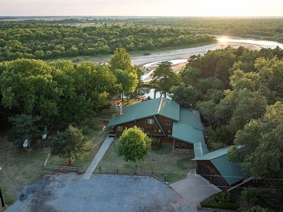17996 N 2970 RD, Crescent, OK 73028