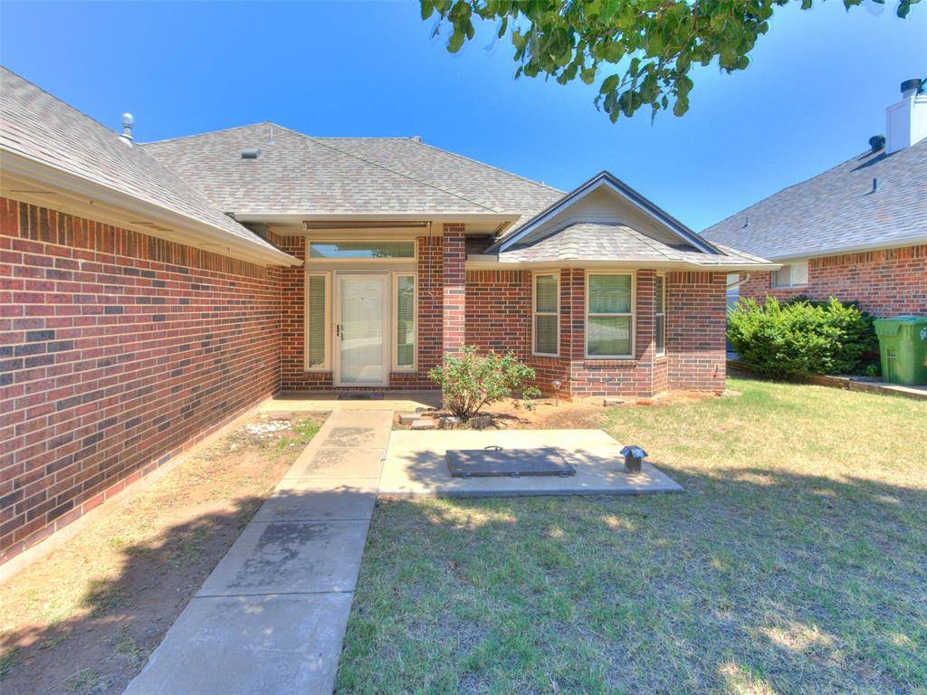 4917 Trever DR, Yukon, OK 73099