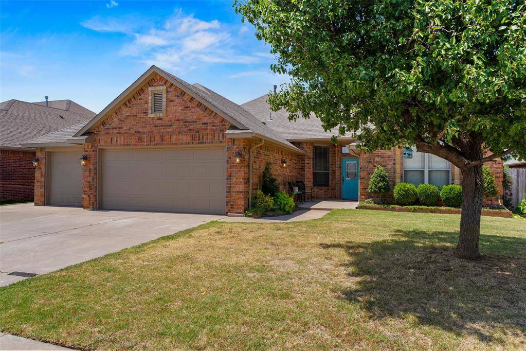 4209 Scissortail DR, Yukon, OK 73099