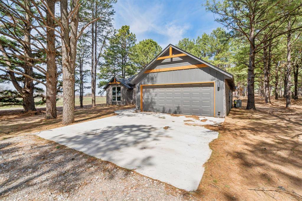 9380 Tallpines RD, Noble, OK 73086