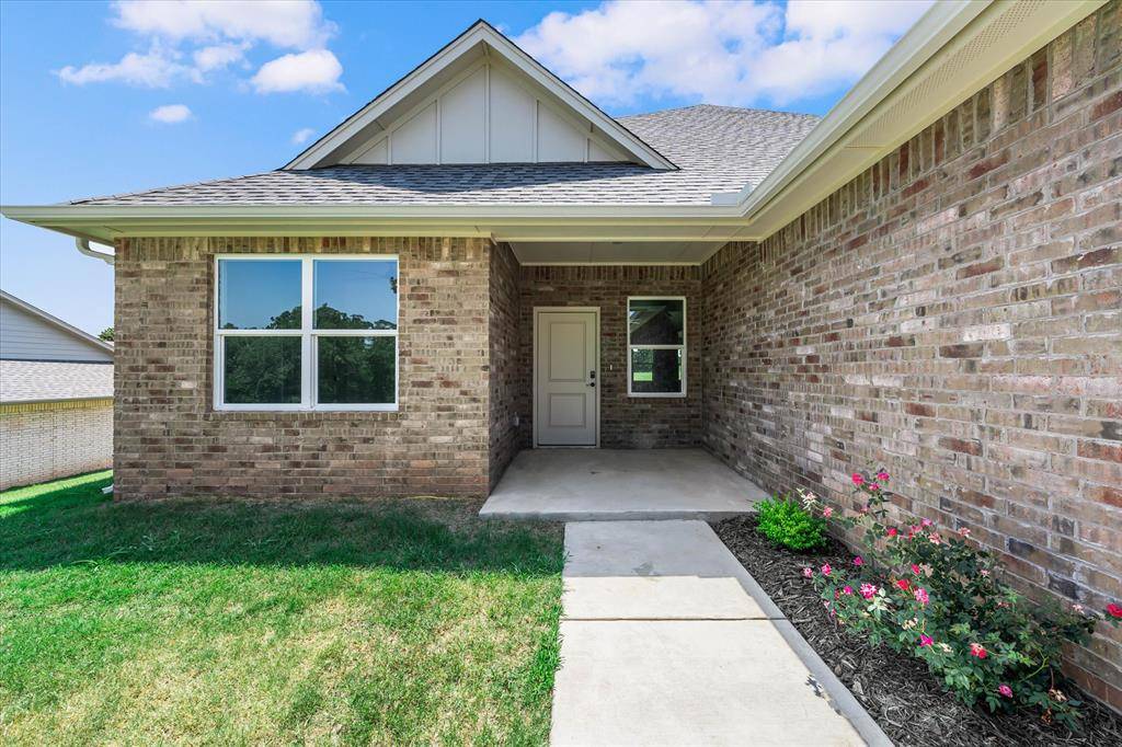 125 Canyon Creek LN, Guthrie, OK 73044