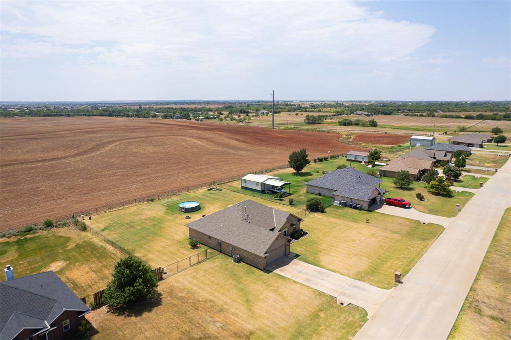 3470 NE Chuck Wagon RD, Piedmont, OK 73078