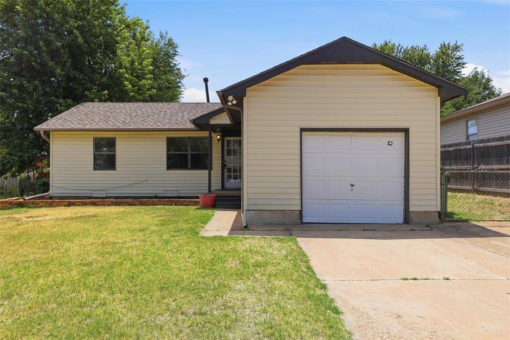 102 Belisle AVE, Yukon, OK 73099