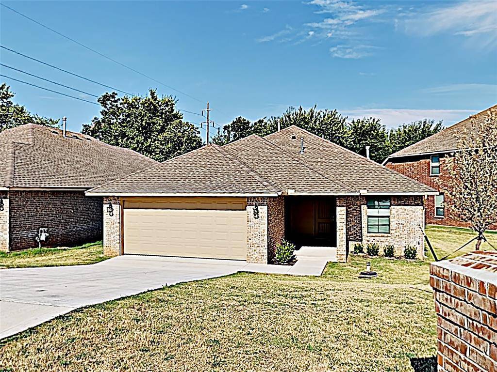 1045 Creekside DR, Choctaw, OK 73020