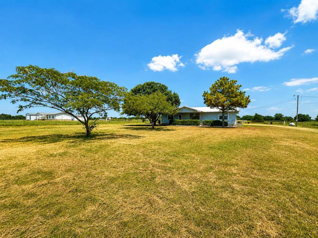 102708 S 3520 ST, Prague, OK 74864