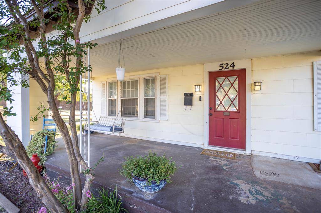 524 N 5th ST, Weatherford, OK 73096