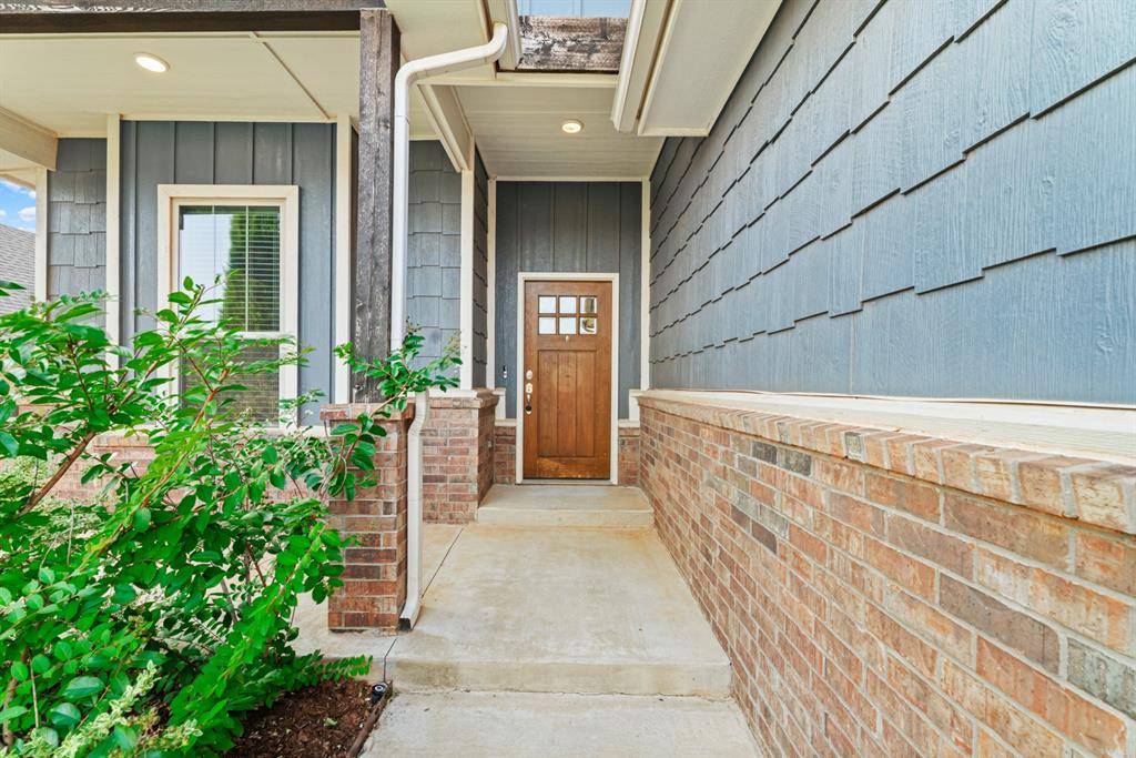 3109 Hunter Crest DR, Edmond, OK 73034