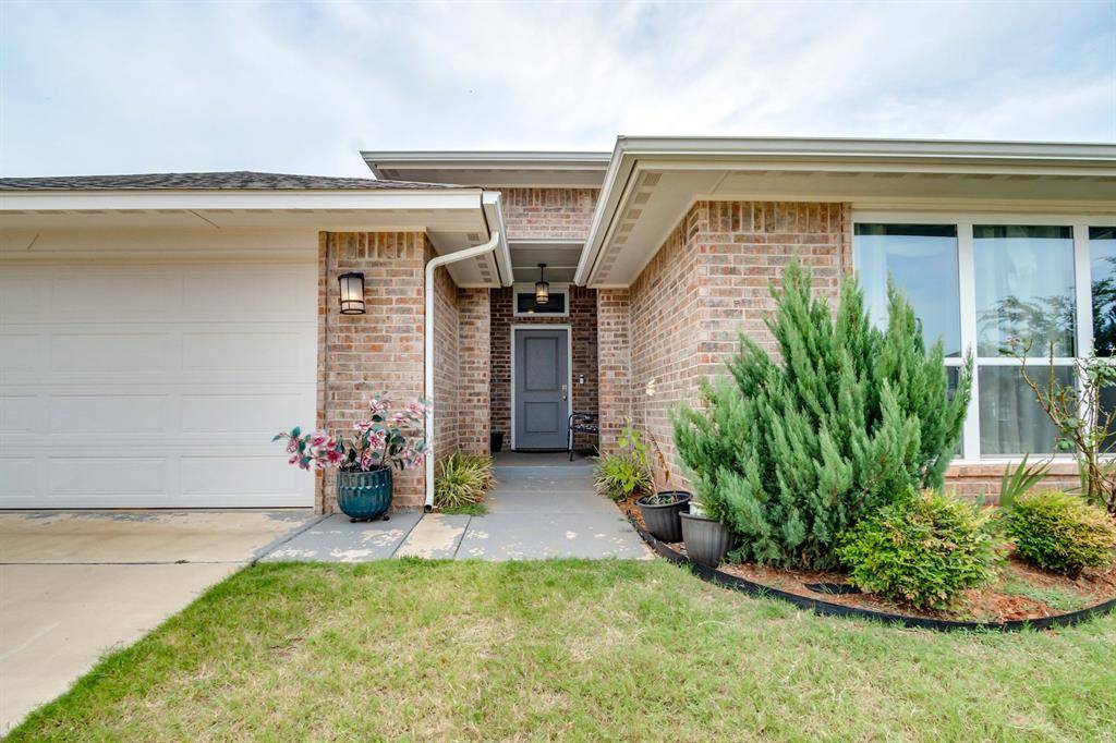 2135 Arcady AVE, Norman, OK 73026