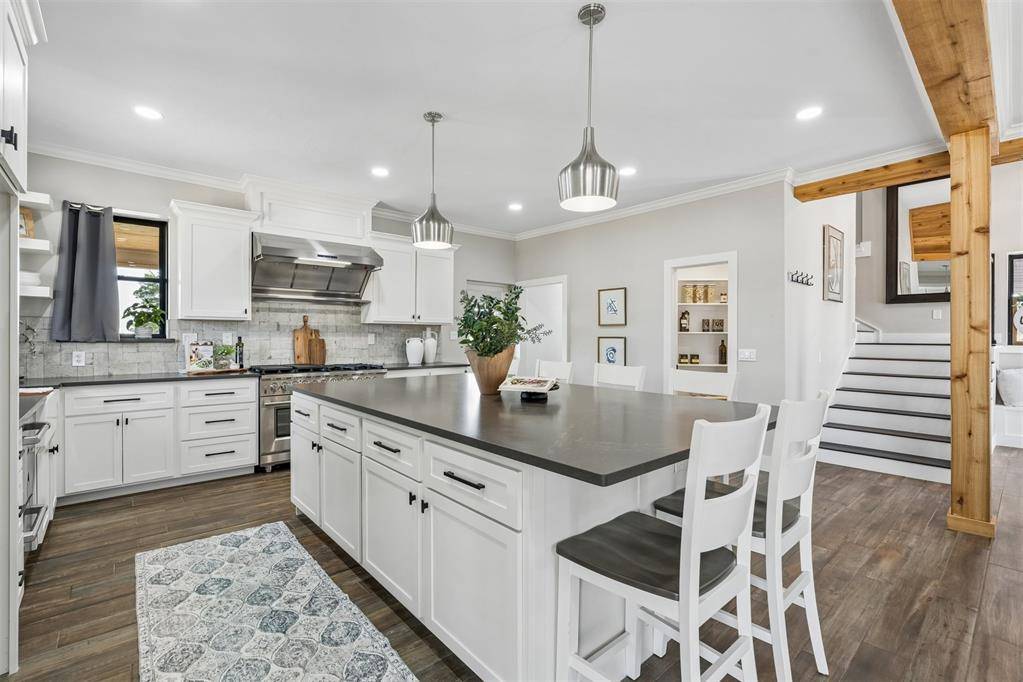 1316 NW Moffat RD, Piedmont, OK 73078