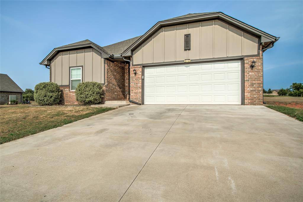 13112 Huntington DR, Edmond, OK 73025