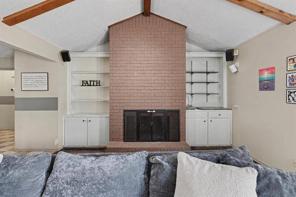 6641 Laurel RD, Oklahoma City, OK 73162