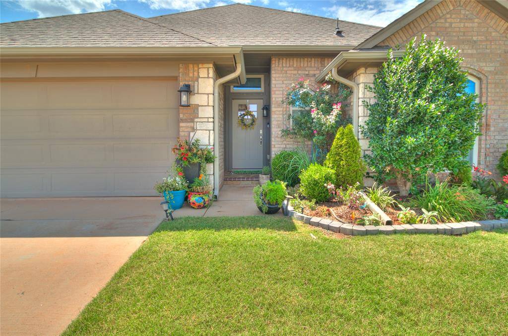16101 Iron Tree LN, Edmond, OK 73013